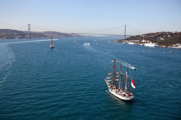 Bosphorus Cruise, Blue Mosque & Hagia Sophia Tour